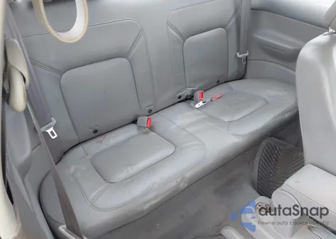 2002 Volkswagen New Beetle Gls z USA, uszkodzony, nr VIN 3VWCK21C62M431984